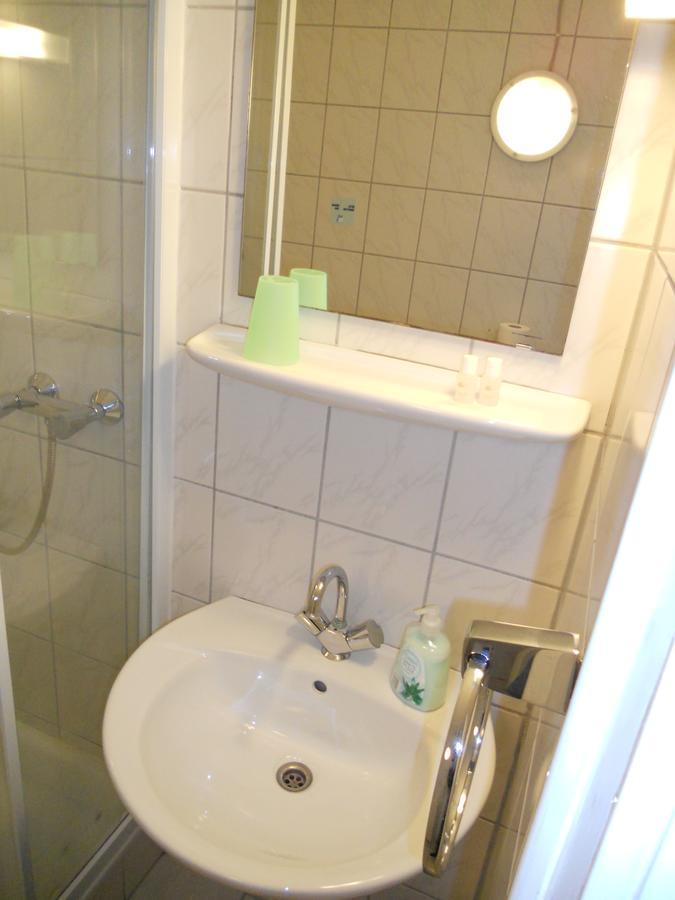 Gaestehaus Koeln Buitenkant foto